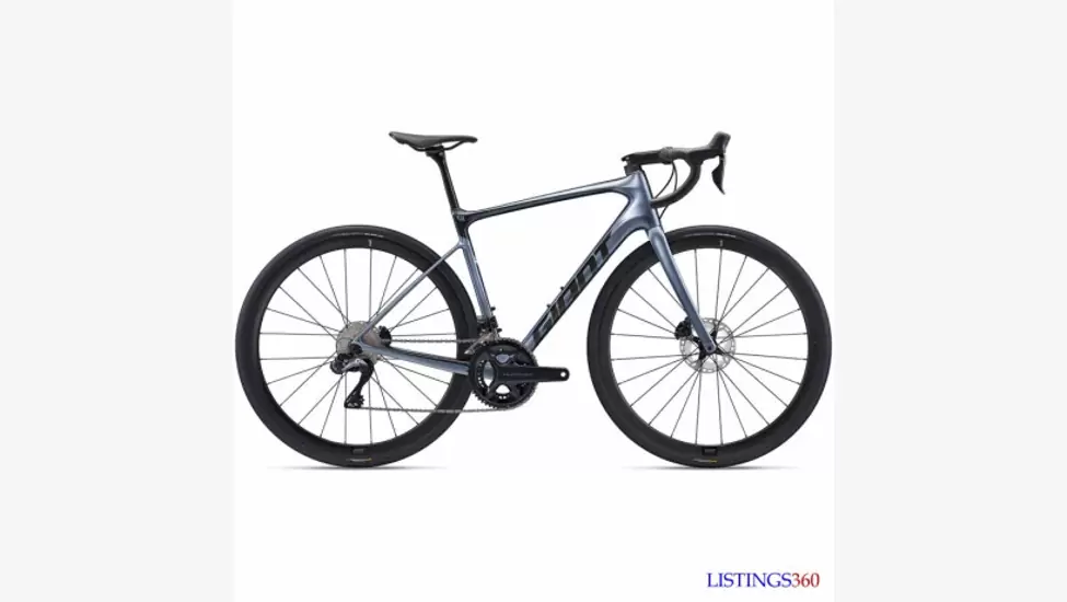 R71,677 2022 Giant Defy Advanced Pro 1 Road Bike (CENTRACYCLES)
