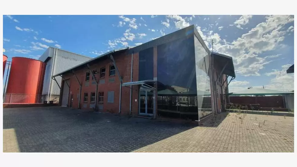 755m² Industrial To Let in Airport Industria at R82.00 per m²