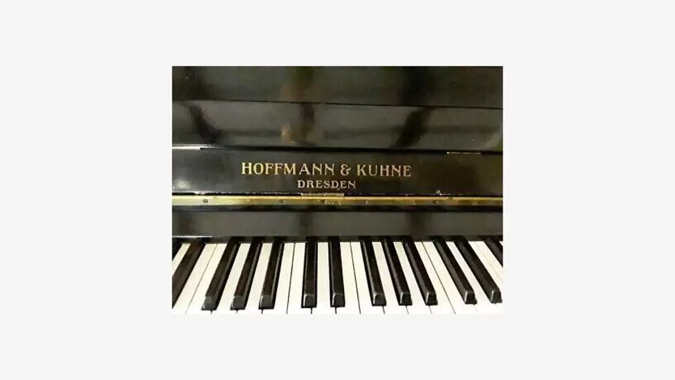 R45,000 Piano Hoffmann & Kuhne Dresden. Unique. Ebony Polished. Very old.